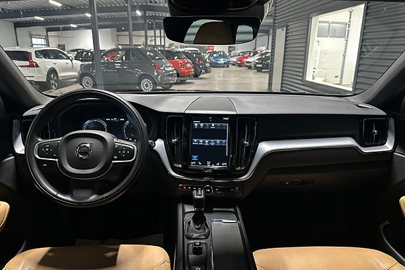 Volvo XC60 8 of 18