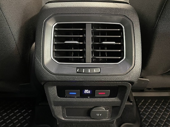 Volkswagen Tiguan 14 of 24