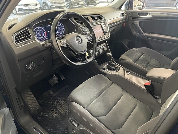Volkswagen Tiguan 17 of 24