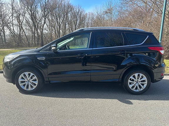 Ford Kuga 2 of 5