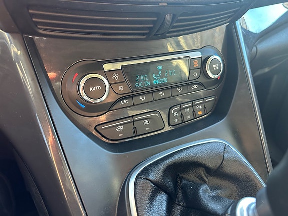Ford Kuga 19 of 22