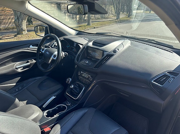 Ford Kuga 15 of 22