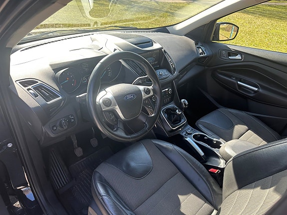 Ford Kuga 11 of 22