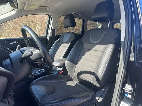 Ford Kuga 10 of 22