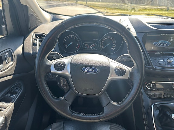 Ford Kuga 17 of 22