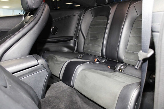 Mercedes-Benz C180 13 of 23