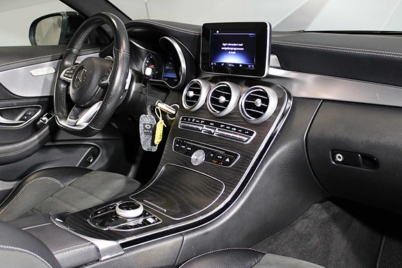 Mercedes-Benz C180 16 of 23