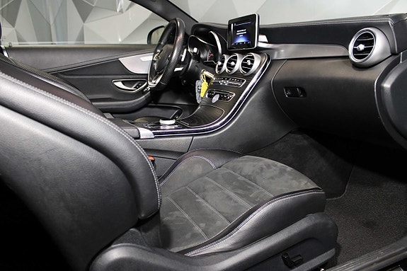 Mercedes-Benz C180 12 of 23