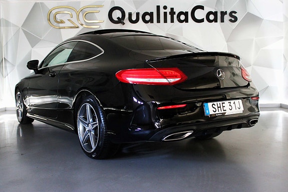 Mercedes-Benz C180 10 of 23