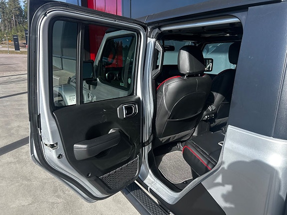 Jeep Gladiator 10 of 22