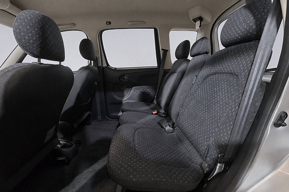 Toyota Yaris Verso 19 of 19