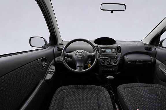 Toyota Yaris Verso 9 of 19