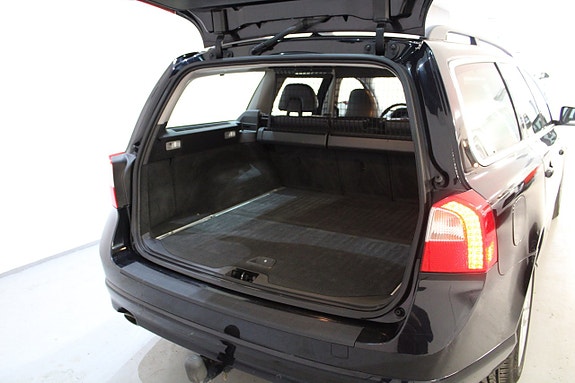 Volvo V70 6 of 9