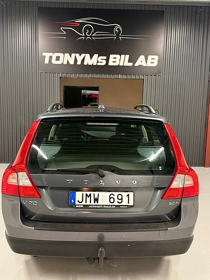 Volvo V70 9 of 16