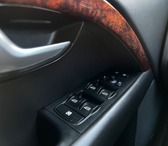Volvo V70 15 of 17