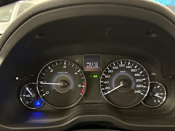 Subaru Legacy 21 of 27