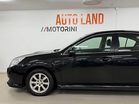 Subaru Legacy 4 of 5