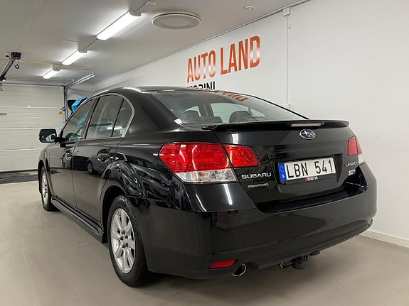 Subaru Legacy 6 of 27