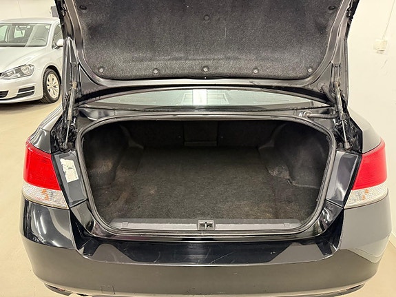Subaru Legacy 15 of 27