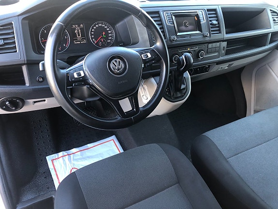 Volkswagen Transporter 19 of 24