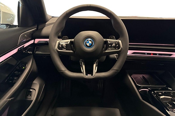 BMW 530e 9 of 18