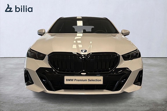 BMW 530e 5 of 18