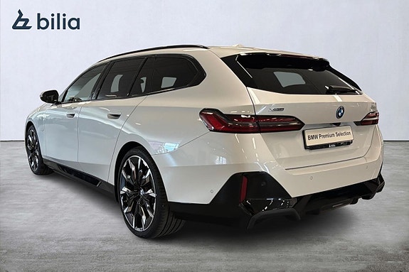 BMW 530e 2 of 18