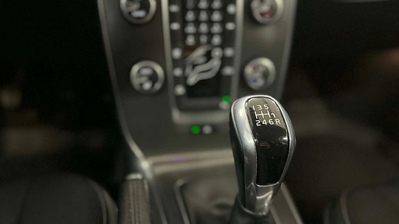 Volvo V40 20 of 27