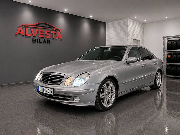 Mercedes-Benz E200