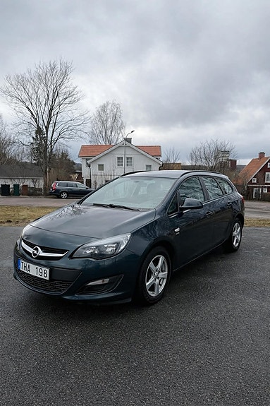 Opel Astra 2 of 5