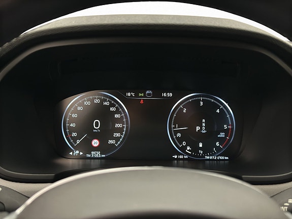 Volvo V90 13 of 30