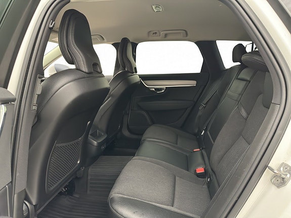 Volvo V90 25 of 30