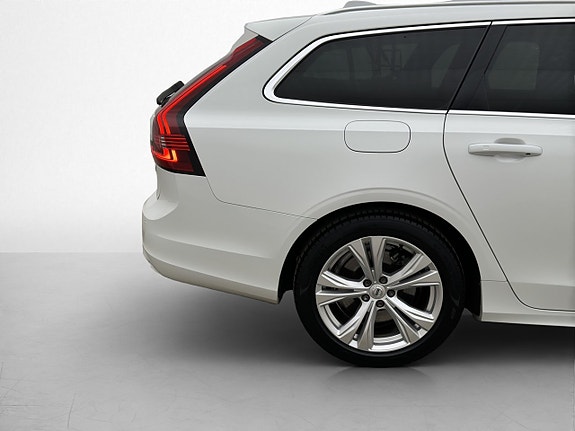 Volvo V90 30 of 30