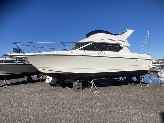 Bayliner 288 Flybridge säljes eller bytes mot större flybridgebåt 2 of 18