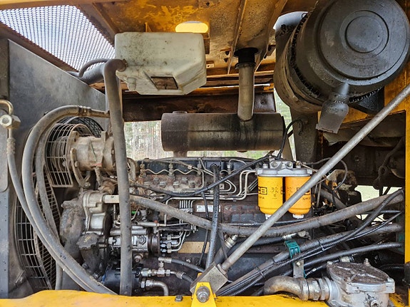 JCB 426 - Perfekt gårdsmaskin/snöröjare - 2997kr/mån - Byte 7 of 11