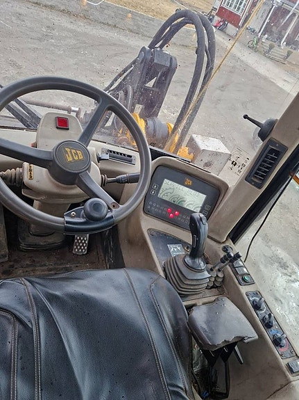 JCB 426 - Perfekt gårdsmaskin/snöröjare - 2997kr/mån - Byte 9 of 11