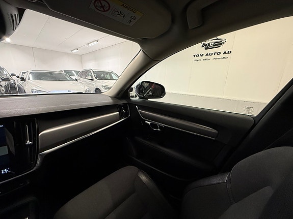 Volvo V90 25 of 30