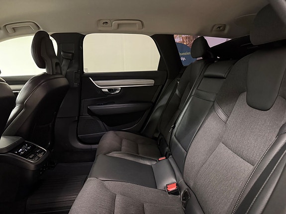 Volvo V90 14 of 30