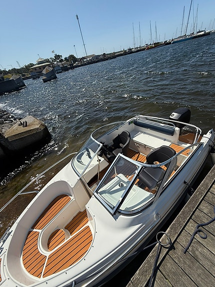 Ryds 520 GTX bowrider 7 of 8