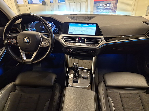 BMW 330e 6 of 13