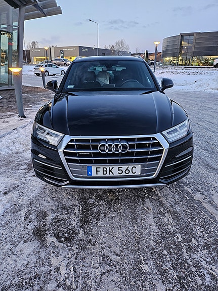 Audi Q5 6 of 8