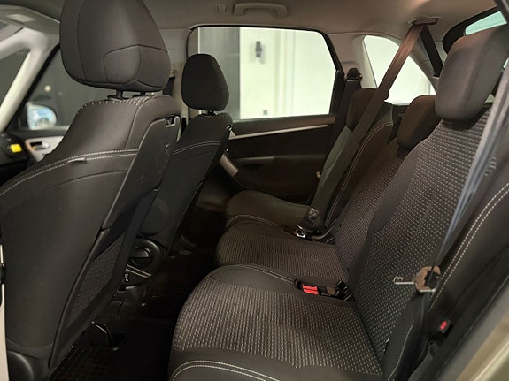 Citroen C4 Picasso 8 of 21