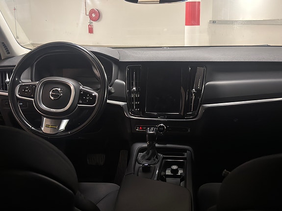 Volvo V90 Cross Country 7 of 9