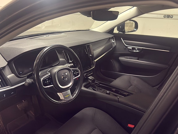 Volvo V90 Cross Country 6 of 9