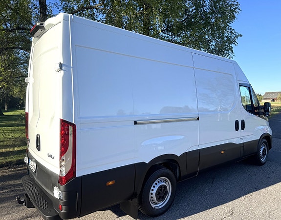 Iveco 35-140 3 of 5