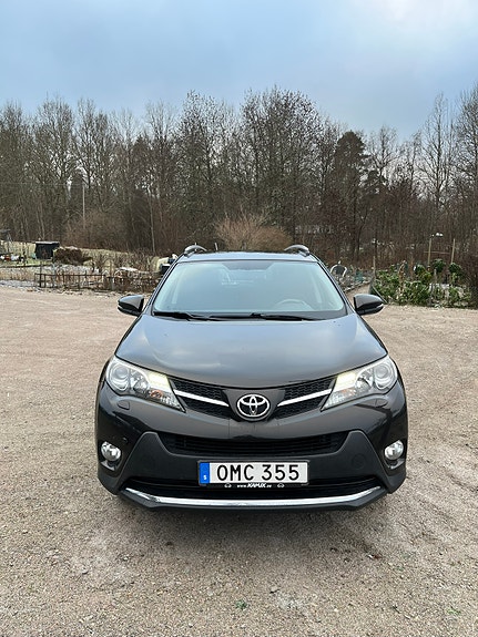 Toyota RAV4 4 of 4