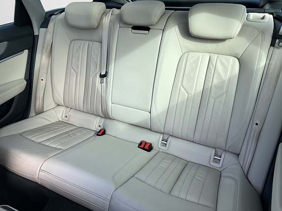 Audi A6 13 of 19