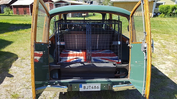 Morris Traveller 7 of 18