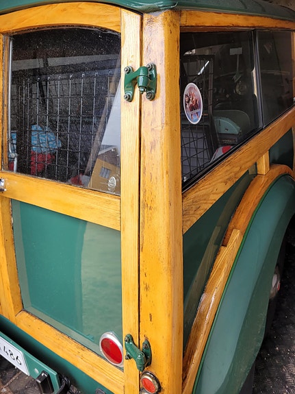 Morris Traveller 14 of 18