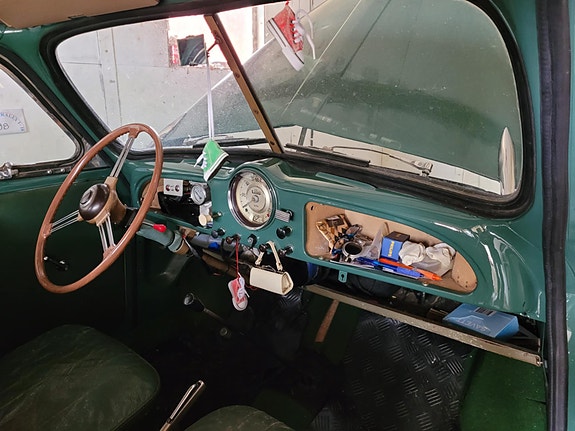 Morris Traveller 16 of 18